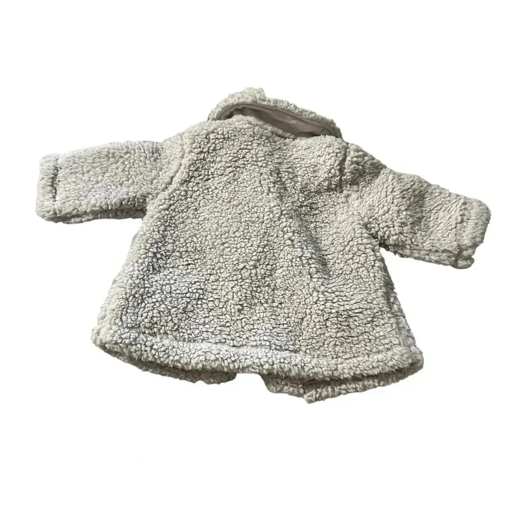 Carter's baby girl size 3 months sherpa grey jacket
